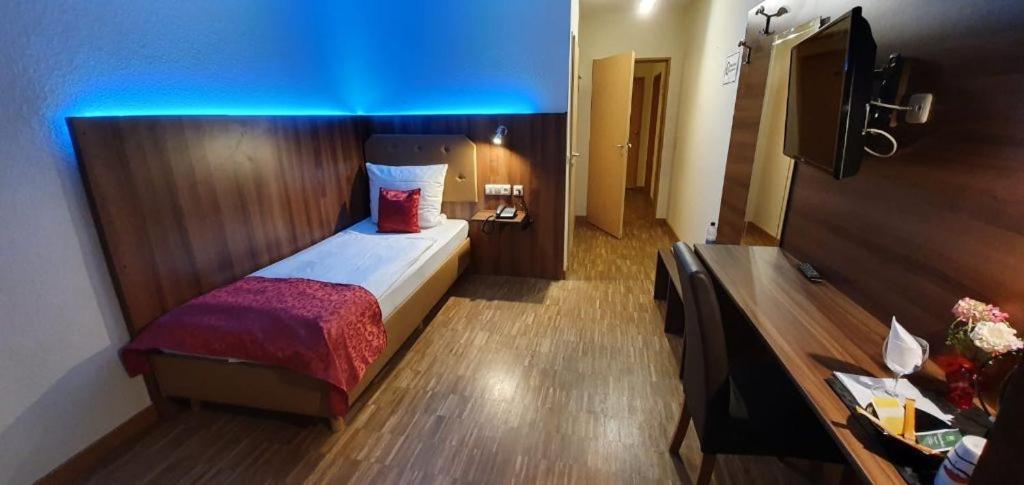 Post Hotel